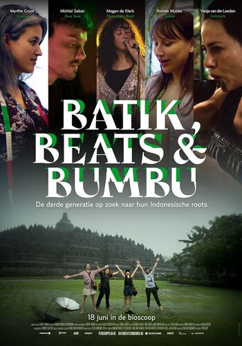 Filmposter voor "Batik, Beats & Bumbu", met diverse acteurs en een sfeervolle achtergrond, informeert over de filmrelease.
