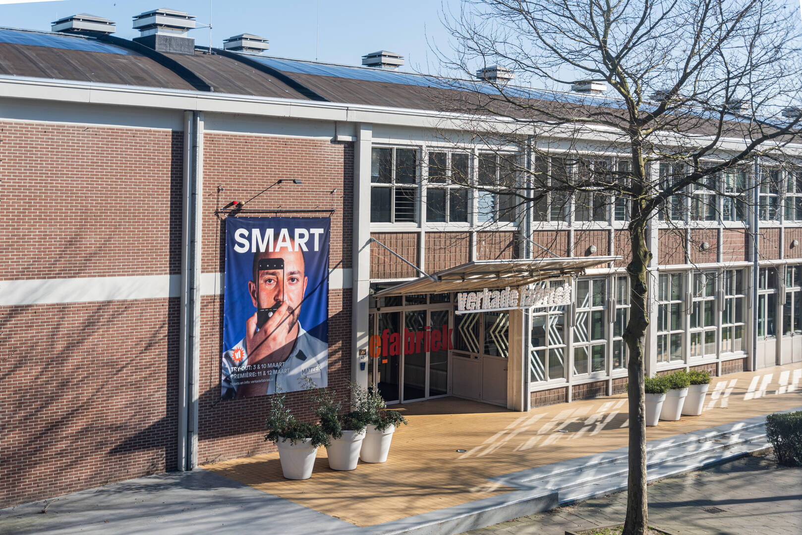 Voorkant van de Verkadefabriek.