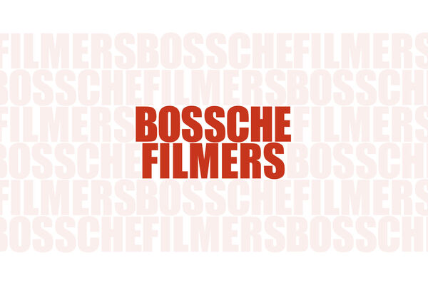 Logo van Bossche Filmers met de tekst in rode letters, herhaald op een lichte achtergrond.